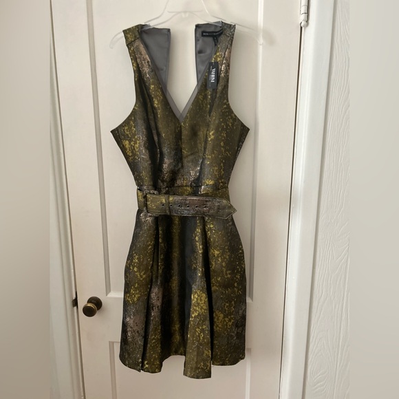 NWT WHITE HOUSE BLACK MARKET DRESS SIZE 6 - Picture 3 of 5